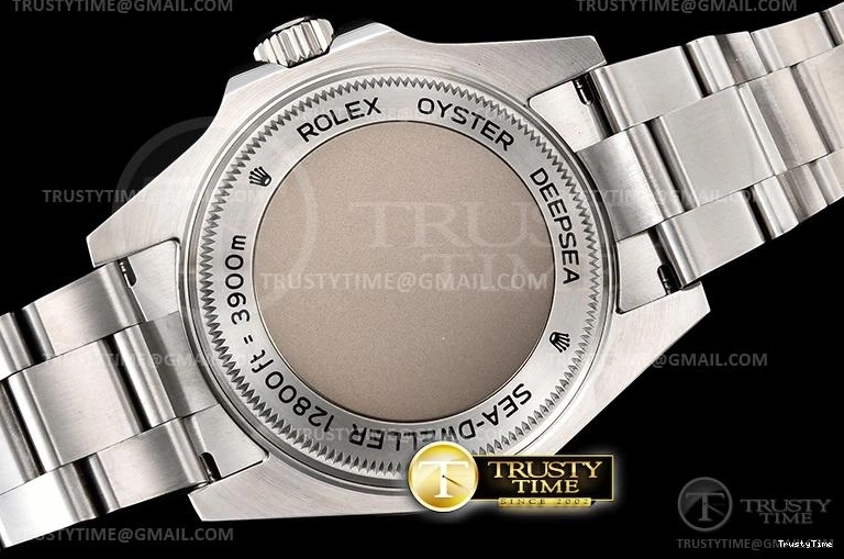 1223 ROLSD097A – Deep Sea Dweller Packable 1017